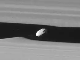 Image illustrative de l’article Daphnis (lune)