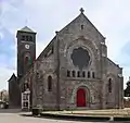 Église paroissiale Saint-Martin : vue extérieure (façade).