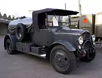 Camion-citerne de 1923.