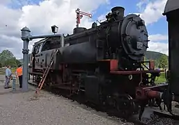 Locomotive 262 à la grue à eau en gare de Blumberg (2020).