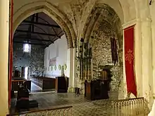 Transept avec vue sur la chapelle Sainte Barbe et la nef - aperçu de la Cène