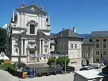 Scène des Estivales en Savoie dans la cour du château de Chambéry