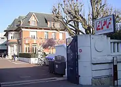 Le bâtiment d'origine, à Sceaux.