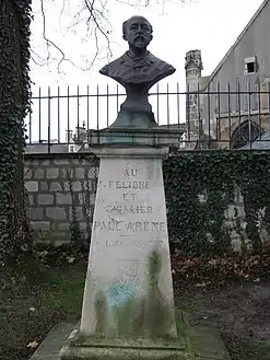 Buste de Paul Arène par Benoît Lucien Hercule dans le Jardin des Félibres, Sceaux, Hauts-de-Seine.