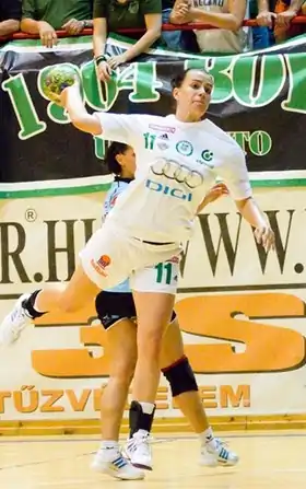 Nadine Schatzl en 2011,sous le maillot de Győri ETO KC.