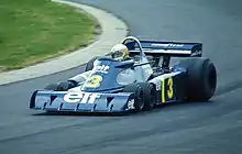 Jody Scheckter pilotant une Tyrrell P34 à six roues, au Grand Prix d'Allemagne 1976.