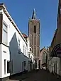 L'église : de Grote of Sint Janskerk (La Grande église ou église Saint-Jean).