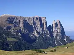 Le Sciliar vu de l'Alpe de Siusi.