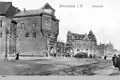 Place du Château avec vue vers le nord en direction de l'étang du Château.