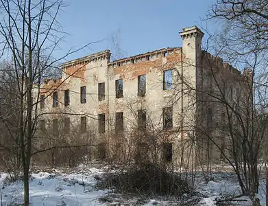 Les ruines en 2013 du château de Arnsdorf/Milikowice Swidnica, en Silésie
