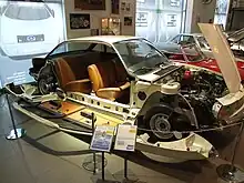 Présentation d'une NSU Ro 80. Coupe réalisée pour l'IAA.