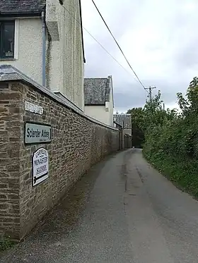 La façade de l'abbaye sur Sclerder Lane