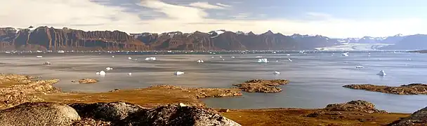 Vue panoramique du détroit Scoresby en août 2007.