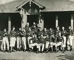 La première équipe d'Écosse en 1871 à Édimbourg, pour le premier match international face à l'Angleterre;