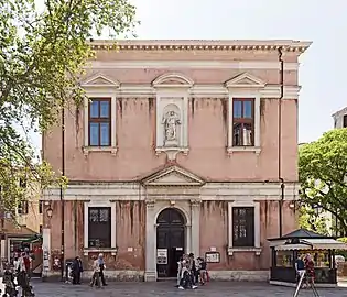 Scuola dell'Angelo Custode sur le campo SS.Apostoli