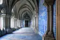 Le cloître décoré d'azulejos