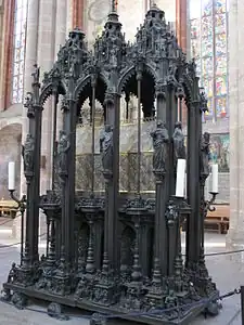 Peter Vischer l'Ancien, Tombe de saint Sebaldo, église Saint-Sébald de Nuremberg (1508-19).