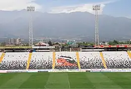 Tribune latérale Cordillera