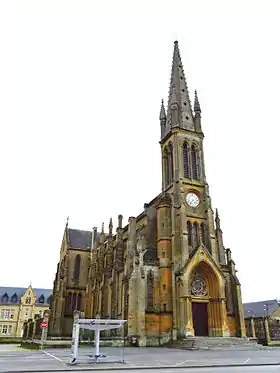 Église Notre Dame-Saint-Léger, quartier de Torcy.