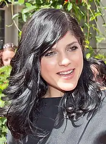 Selma Blair interprète Jessica Harris.