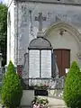 Le monument aux morts.