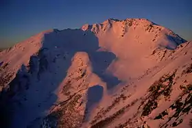 Vue du mont Senjō depuis le mont Ko-Senjō.