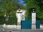 L'ancien quartier interallié et quartier général du maréchal Foch du 18 septembre 1918 au 15 avril 1919, au 93 rue du Faubourg Saint-Martin.