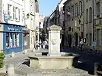 Fontaine de la place Henri-IV.