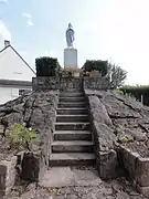 Statue de la Vierge.