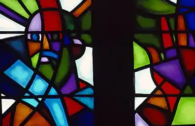 Détail du vitrail du Char d'Elie (1980). Collégiale de Romont (Suisse).