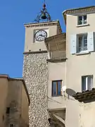 Tour de l'Horloge. La cloche vient de la chartreuse de Durbon fondée en 1116 à Saint-Julien-en-Beauchêne et fermée en 1791.