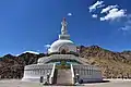 Vue générale du Shanti Stupa. Septembre 2021.