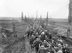 Soldats britanniques du Notts. and Derby Regiment près de Brie, en mars 1917