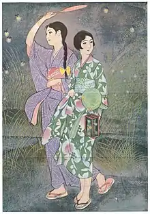 Peinture de deux jeunes femmes en kimono qui marches au bord d'un étang la nuit, entourées de lucioles.