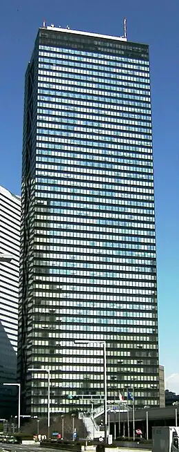 Shinjuku Mitsui Building (1974)