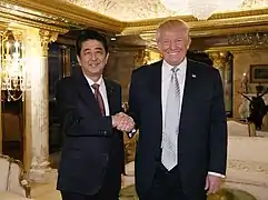 Rencontre avec le Premier ministre du Japon, Shinzō Abe, à la Trump Tower, le 17 novembre 2016.