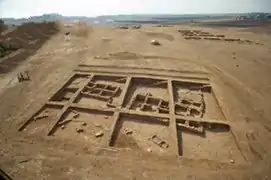 Zone de fouilles du site de Shir (Syrie) : espaces de stockage.