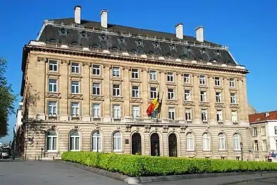 Siège de la Compagnie d'entreprises électriques Electrobel à Bruxelles (style néoclassique, Michel Polak)