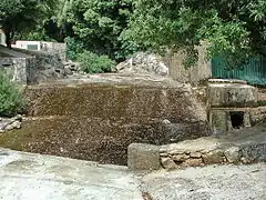 Captage des sources, début de l'aqueduc de Mons à Fréjus