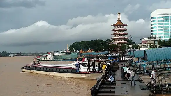 Ponton à Sibu