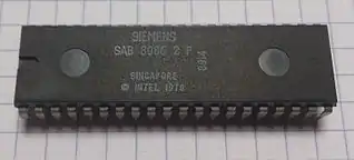  Intel 8086 fabriqué par Siemens pour le PC1512 d'Amstrad (Siemens 8086-2 PDIP)