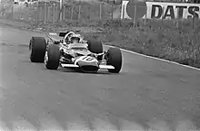 Siffert en course sur une Lotus 49B en 1969.