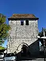 Le clocher de l'église Saint-Jacques-le-Majeur.