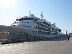 Le Silver Cloud à quai en 2011.