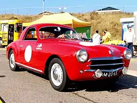 Simca 9 Coupé équipé de roues Robergel.