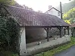 Un ancien lavoir.