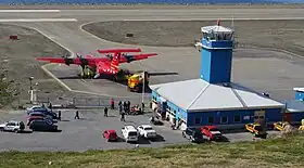 De Havilland Canada Dash 7 d'Air Greenland, à l'aéroport de Sisimiut