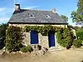 Maison ancienne dans le hameau de Sainte-Avoye.