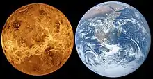 Vénus et la Terre sont représentées côte à côte, leur taille étant similaire