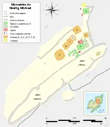 Carte en couleurs représentant le plan au sol des vestiges d'un bâtiment religieux.